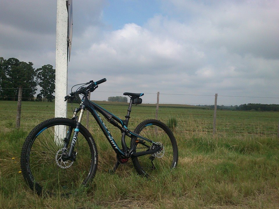 10898037_10205128175917142_5322267368319372804_n