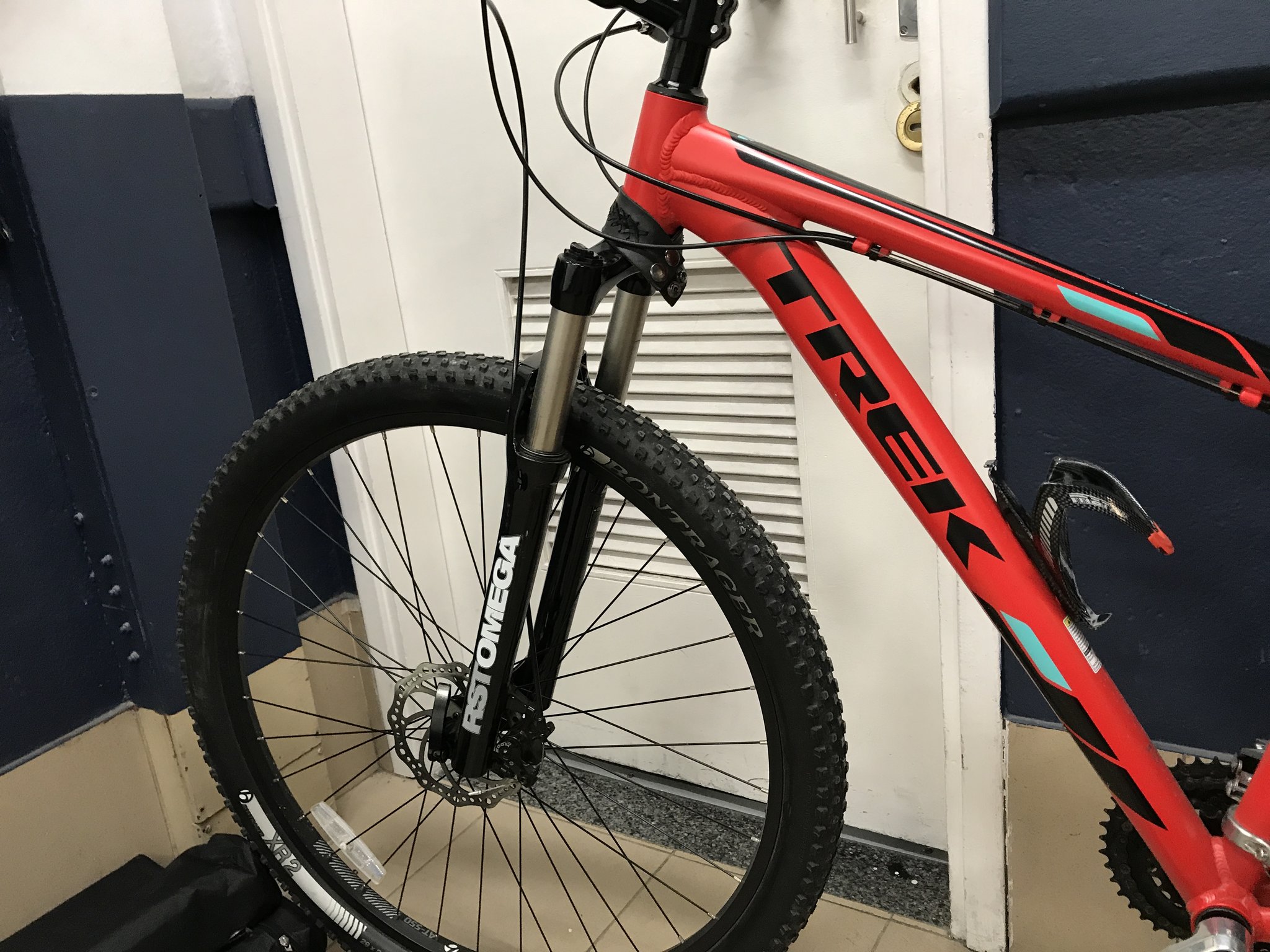 D9ED58C4-7FD3-4E7E-9475-9BDF5BA175ED